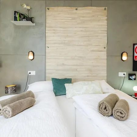 Beachside In Holiday home