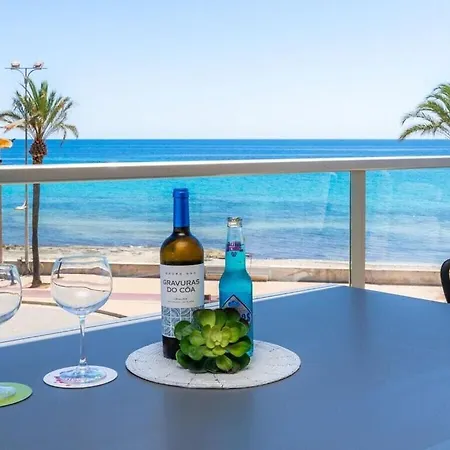 Beachside In Holiday home