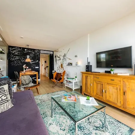 Beachside In Holiday home
